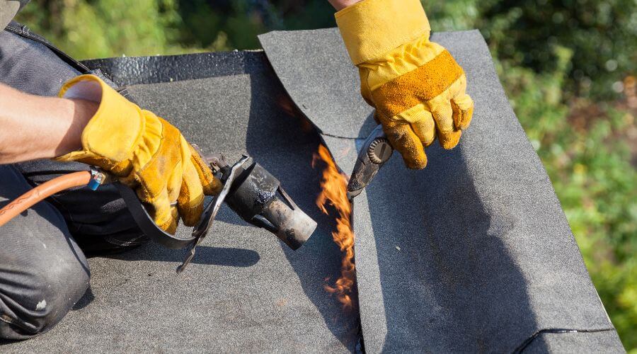 Professional gutter cleaning in Delaware Water Gap, PA